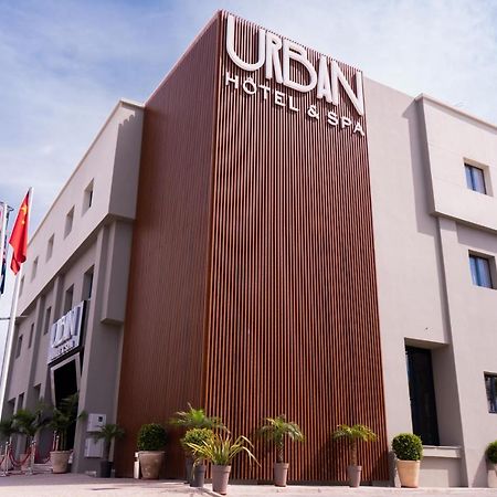 Urban Hotel & Spa เกนิตรา ภายนอก รูปภาพ