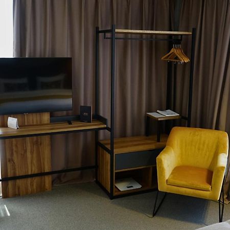 Urban Hotel & Spa เกนิตรา ภายนอก รูปภาพ